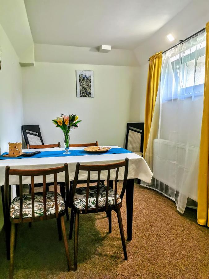 Appartement Ubytovani V Podhoubi à Broumov Extérieur photo
